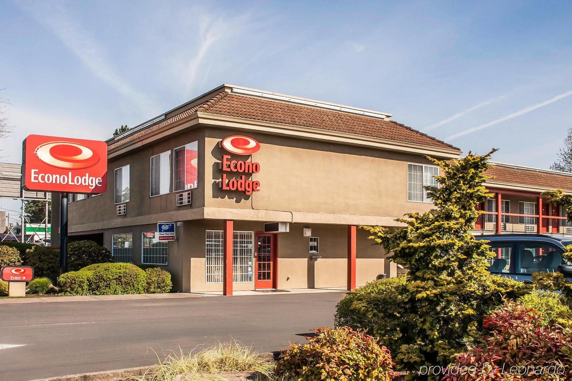Econo Lodge Southeast Milwaukie/Portland Exterior photo